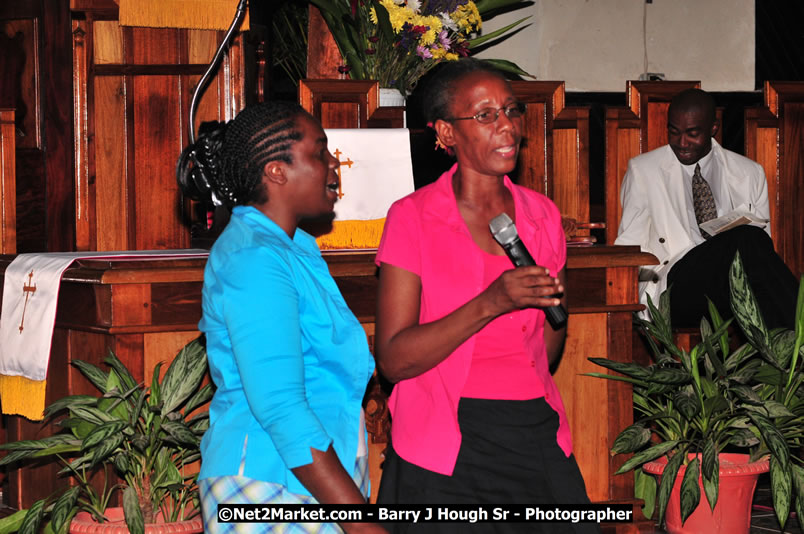 Lucea United Church - Unitied Church in Jamaica and Cayman Islands - Worship Service & Celebration of the Sacrament of Holy Communion - Special Guests: Hanover Homecoming Foundation & His excellency The Most Honourable Professor Sir Kenneth Hall Governor General of Jamaica - Sunday, August 3, 2008 - Hanover Homecoming Foundation LTD Jamaica - Wherever you roam ... Hanover bids you ... come HOME - Sunday, August 3 to Saturday, August 9, 2008 - Hanover Jamaica - Photographs by Net2Market.com - Barry J. Hough Sr. Photojournalist/Photograper - Photographs taken with a Nikon D300 - Negril Travel Guide, Negril Jamaica WI - http://www.negriltravelguide.com - info@negriltravelguide.com...!