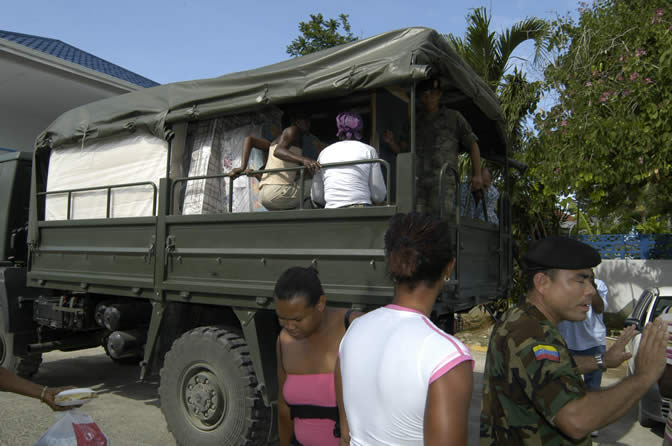 Hurricane Ivan Aid - "People Helping People" spearheaded by - Negril Travel Guide, Negril Jamaica WI - http://www.negriltravelguide.com - info@negriltravelguide.com...!