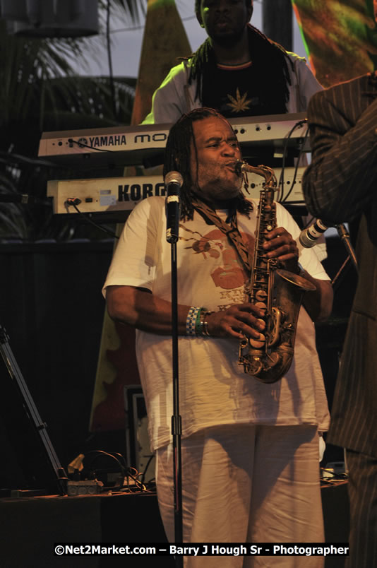 John Holt @ Red Stripe Reggae Sumfest 2008 International Night 2, Catherine Hall, Montego Bay - Saturday, July 19, 2008 - Reggae Sumfest 2008 July 13 - July 19, 2008 - Photographs by Net2Market.com - Barry J. Hough Sr. Photojournalist/Photograper - Photographs taken with a Nikon D300 - Negril Travel Guide, Negril Jamaica WI - http://www.negriltravelguide.com - info@negriltravelguide.com...!