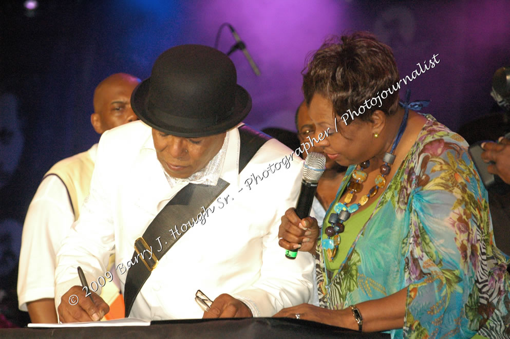  Michael Jackson - A Lifetime Achievement Award was presented to Michael Jackson and received by Tito Jackson @ Reggae Sumfest 2009 - International Night 2 - Reggae Sumfest 2009,Catherine Hall, Montego Bay, St. James, Jamaica W.I. - Saturday, July 25, 2009 - Reggae Sumfest 2009, July 19 - 25, 2009 - Photographs by Net2Market.com - Barry J. Hough Sr. Photojournalist/Photograper - Photographs taken with a Nikon D70, D100, or D300 - Negril Travel Guide, Negril Jamaica WI - http://www.negriltravelguide.com - info@negriltravelguide.com...!