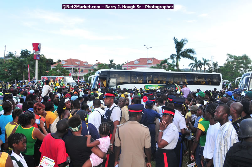 The City of Montego Bay Welcomes Our 2008 Olympians - Western Motorcade - Civic Ceremony - A Salute To Our Beijing Heros - Sam Sharpe Square, Montego Bay, Jamaica - Tuesday, October 7, 2008 - Photographs by Net2Market.com - Barry J. Hough Sr. Photojournalist/Photograper - Photographs taken with a Nikon D300 - Negril Travel Guide, Negril Jamaica WI - http://www.negriltravelguide.com - info@negriltravelguide.com...!